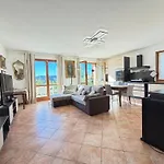 La Dolce Villa *