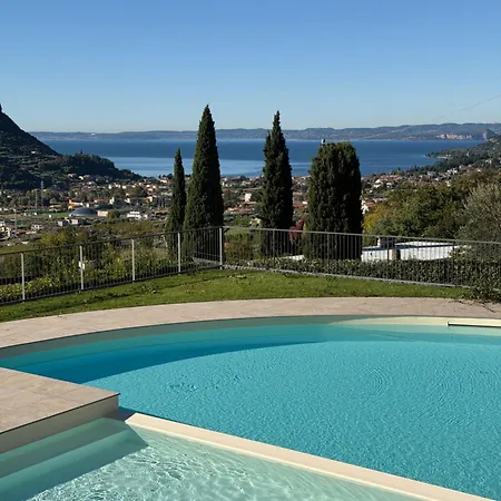 La Dolce Villa *