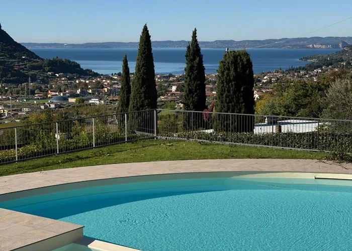 La Dolce Villa *